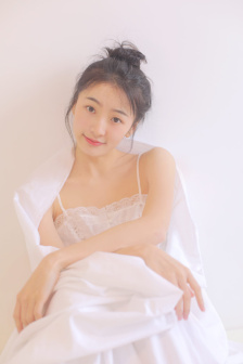 水蜜桃一卡2卡3卡4卡