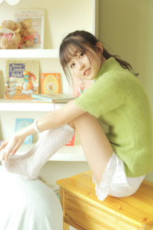 军训女孩跳舞意外走红
